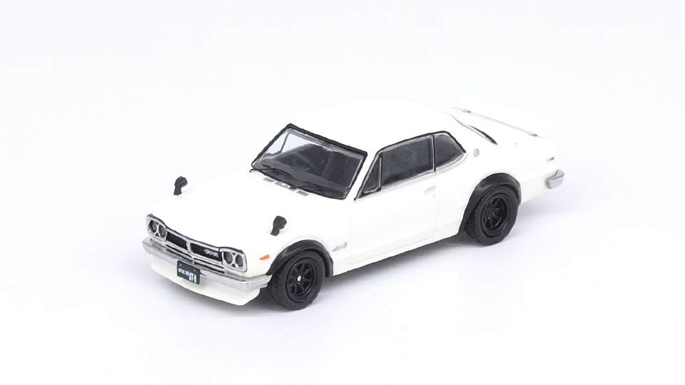 1:64 Nissan Skyline 2000 GT-R (KPGC10) -- White -- INNO64