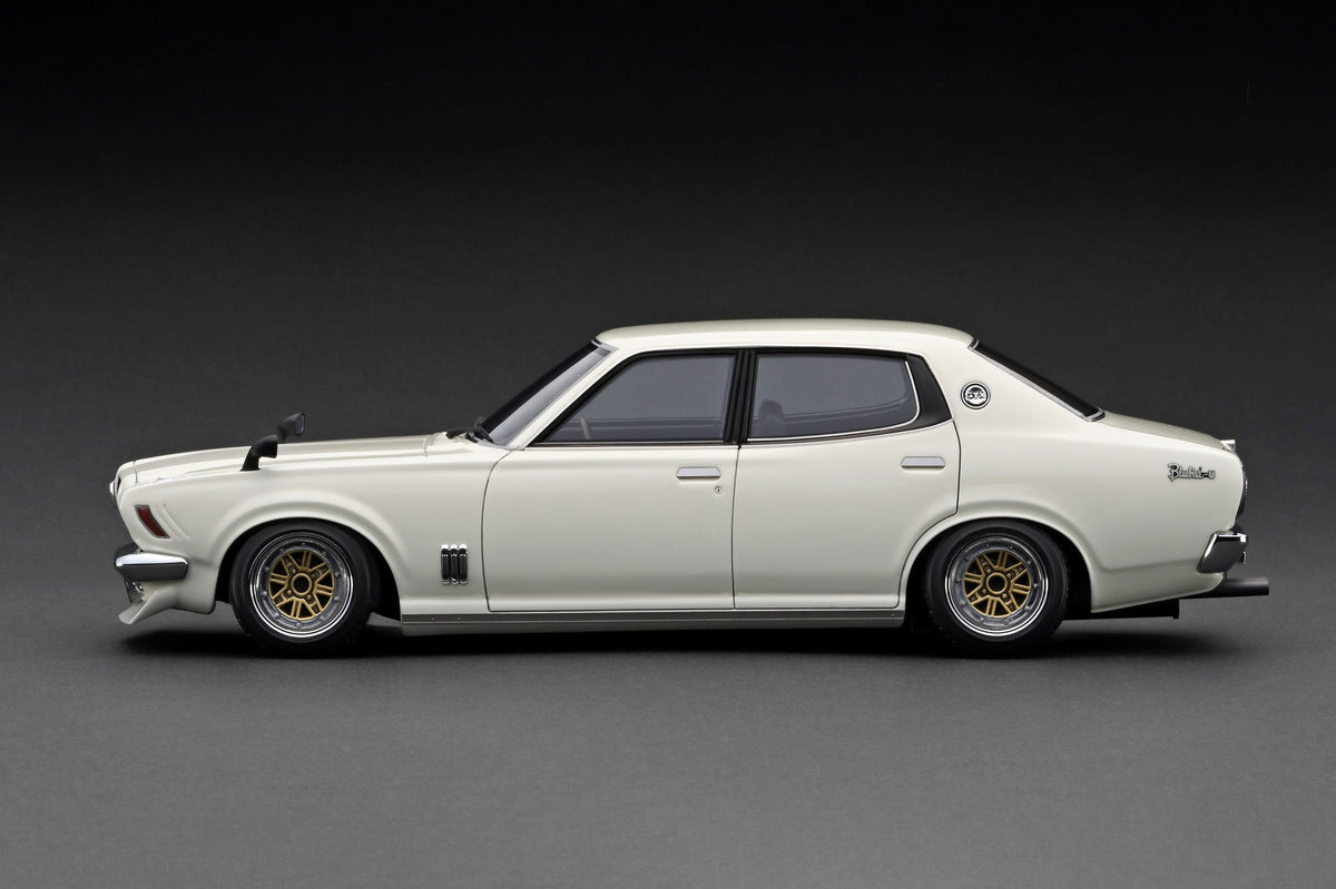 【限定80台】1/18 Nissan Bluebird U 2000GTX The Nissan Bluebird U 2000GTX (G610) is an upscale sedan