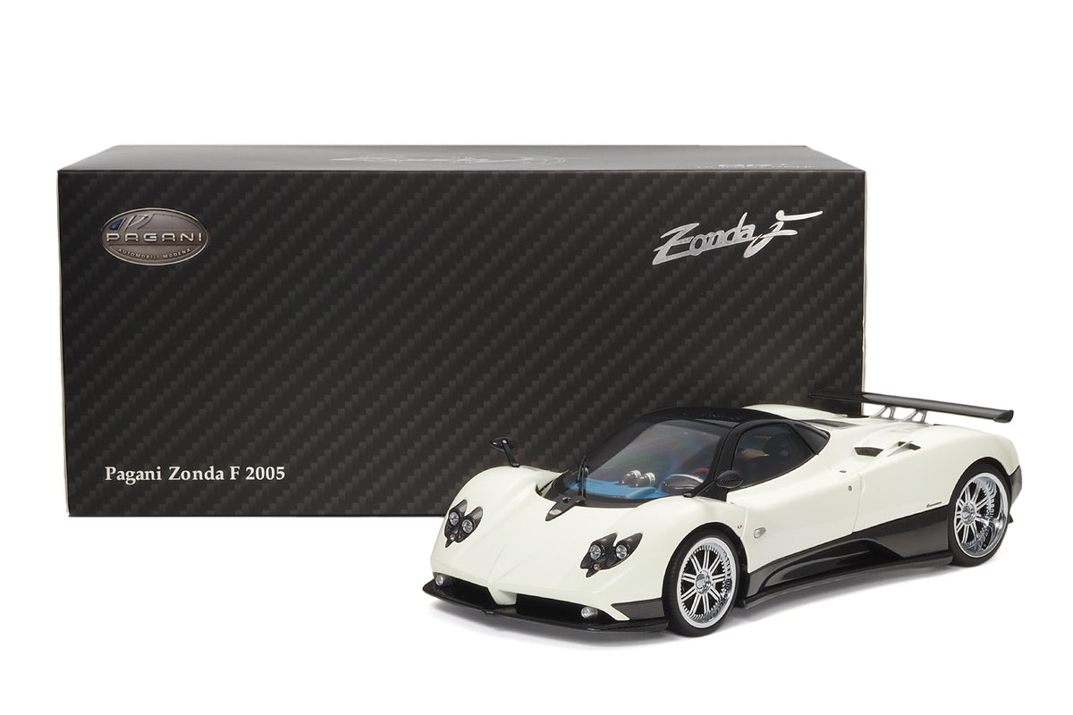 1:18 Pagani Zonda F 2005 -- White -- Almost Real
