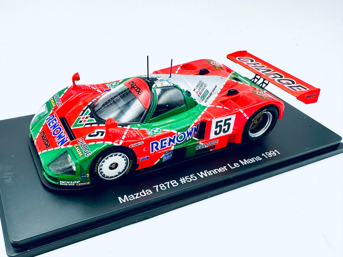 MINIATURE 1/43 VOITURE - 24 heures du Mans ACO - Audi R15 TDI LMP1 MINIATURE 1/43 VOITURE - 24 heures du Mans ACO - Audi R15 TDI LMP1