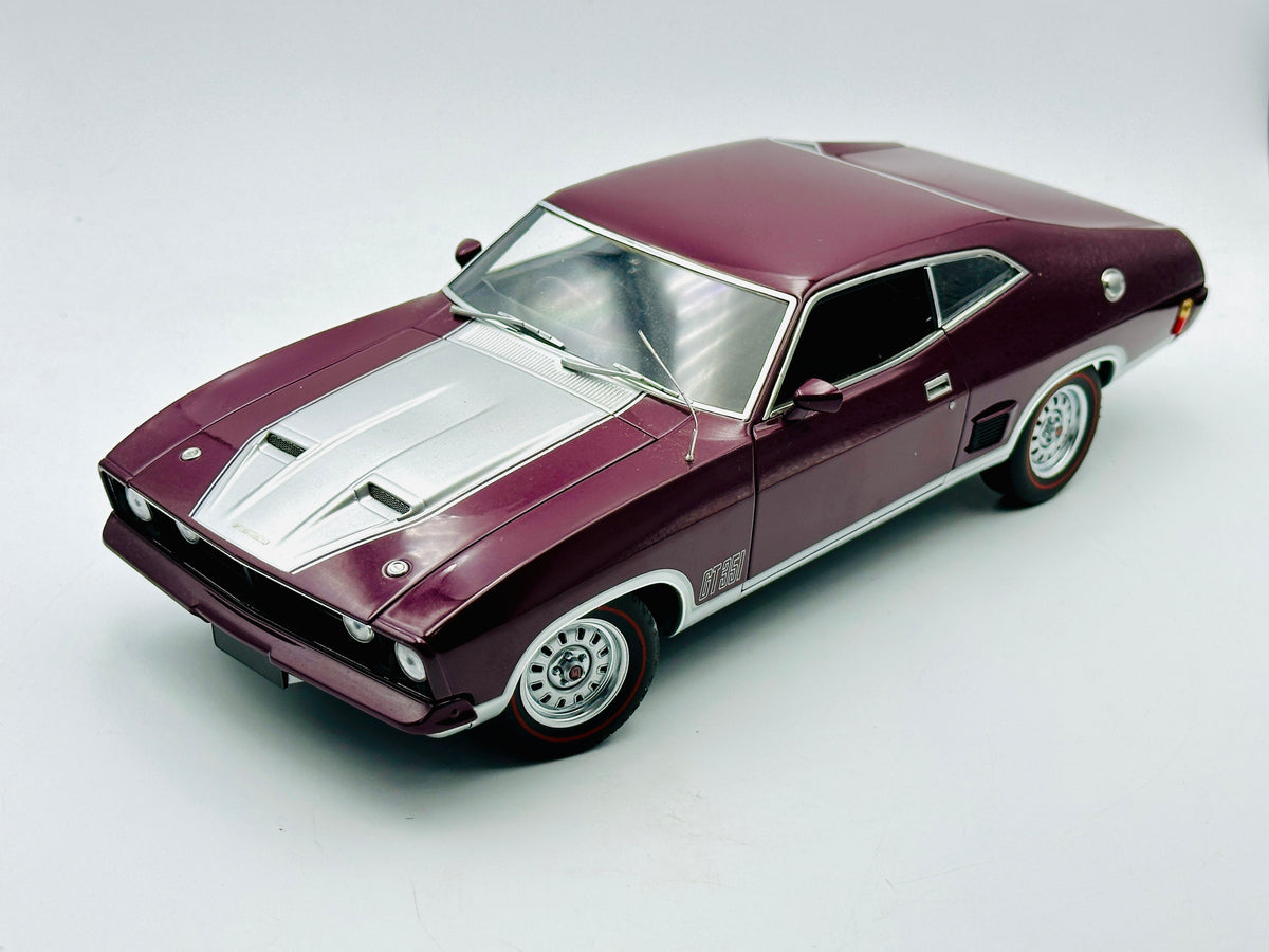 1:18 Ford XB Falcon GT Hardtop -- Mulberry Metallic -- Biante/AUTOart