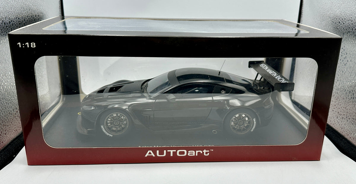 AUTOart Aston Martin Vantage V12 GT3 Verde - Modello Diecast Scala 1/18 - Nuovo In Scatola - Foto 2