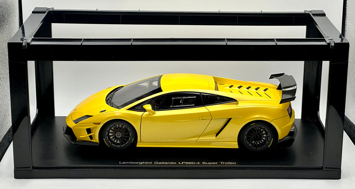 1:18 Lamborghini Gallardo LP560-4 Super Trofeo -- Yellow -- AUTOart 74