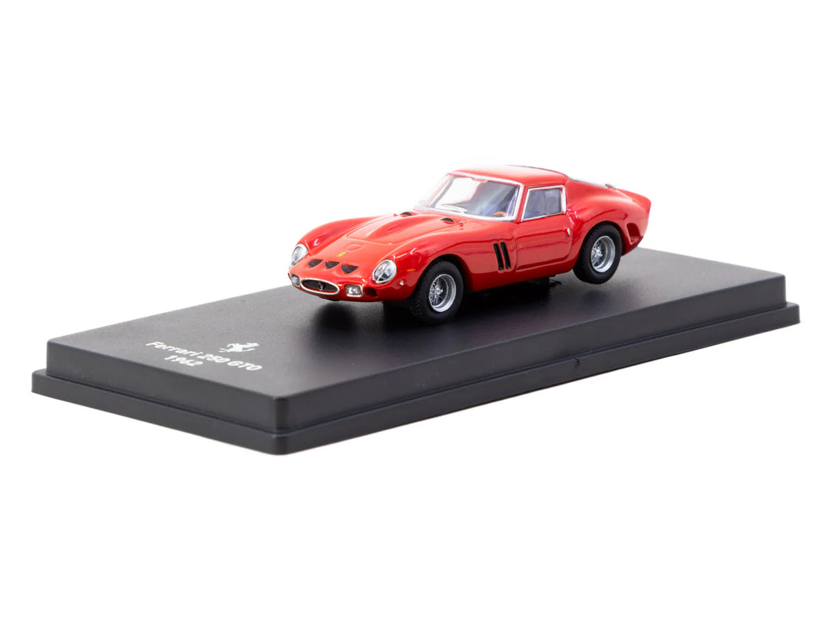 1:64 Ferrari 250 GTO 1962 -- Red -- Centauria / IXO Models