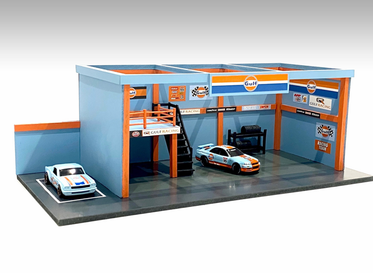 1:64 Garage Diorama w/Gulf Oil Stickers -- American Diorama