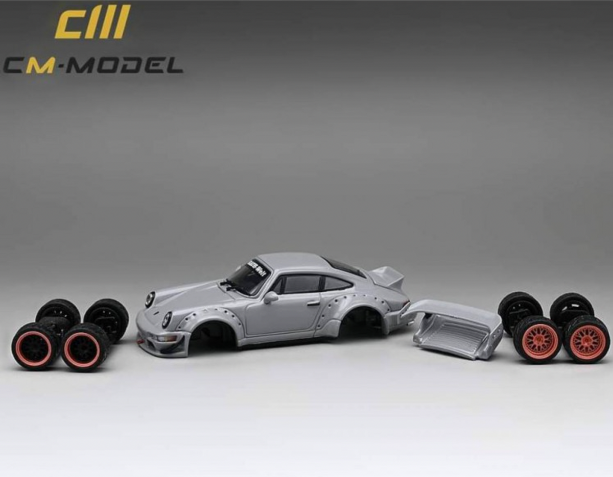 Modellino CM MODEL 1:64 Porsche 964 Widebody Metallizzato Scuro - Edizione Limitata Con Stand
