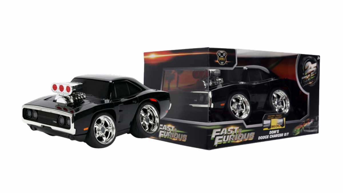1:28 Dom's Dodge Charger -- Small Blocks -- JADA: Fast & Furious