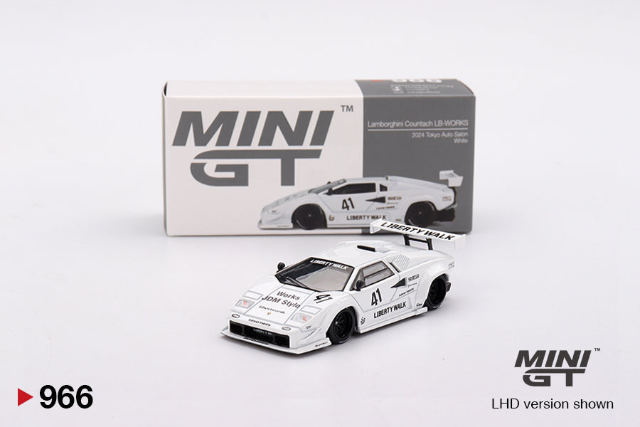 ミニカー IXO MODELS Lamborghini Countach & BMW Z8 IXO MODELS