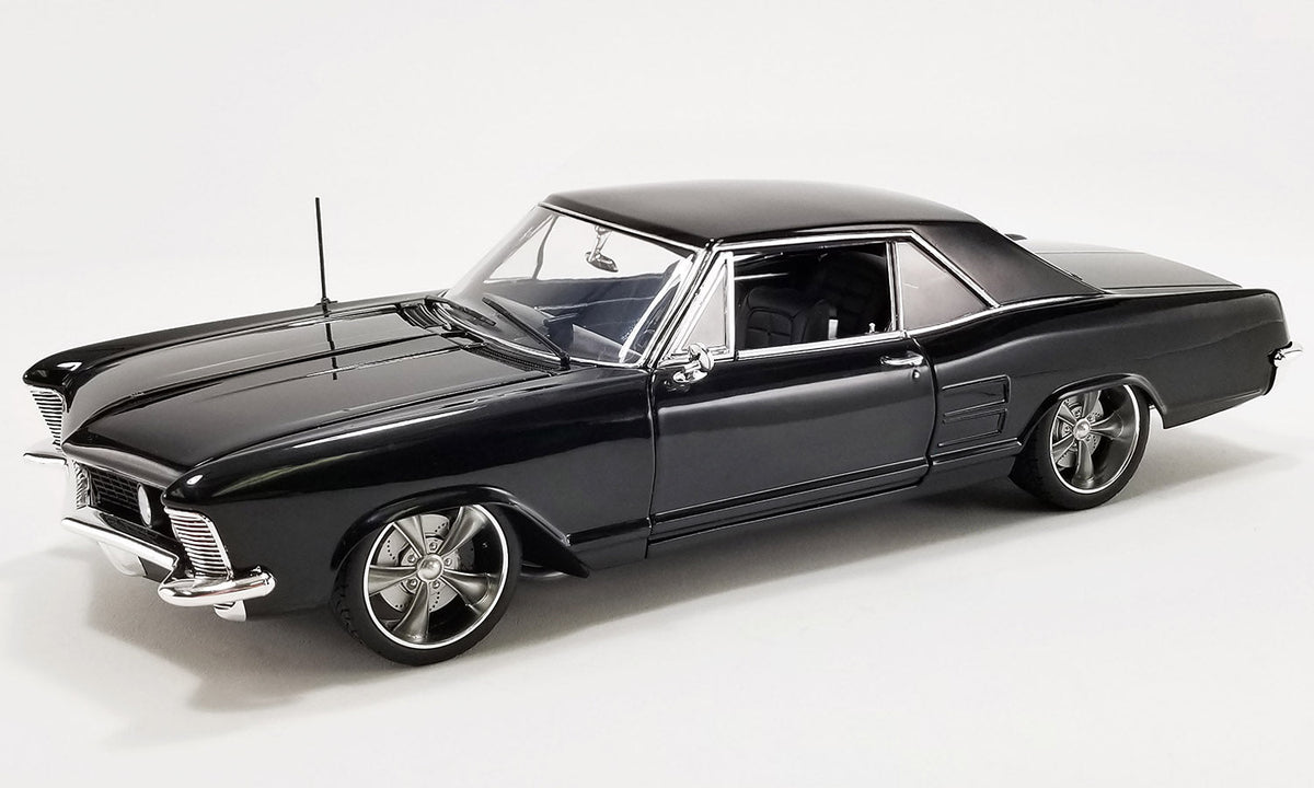 ACME社製 1964　Buick Riviera 1/18　ブロンズカラー detail_A1806307_1_d6704b99-