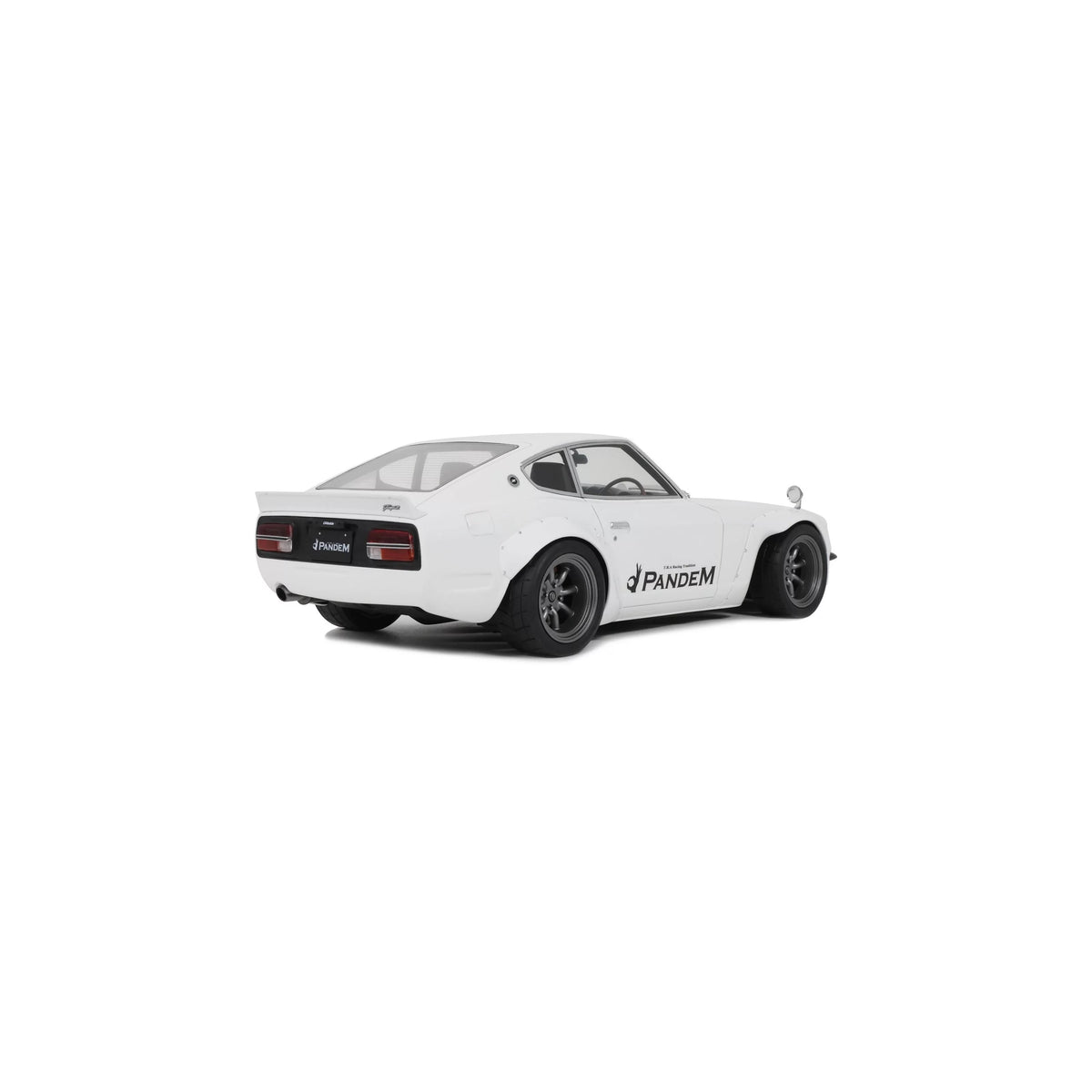 1:18 Nissan Fairlady Z PANDEM -- White -- Ottomobile OT1167 1:18 Nissan Fairlady Z PANDEM -- White -- Ottomobile OT1167