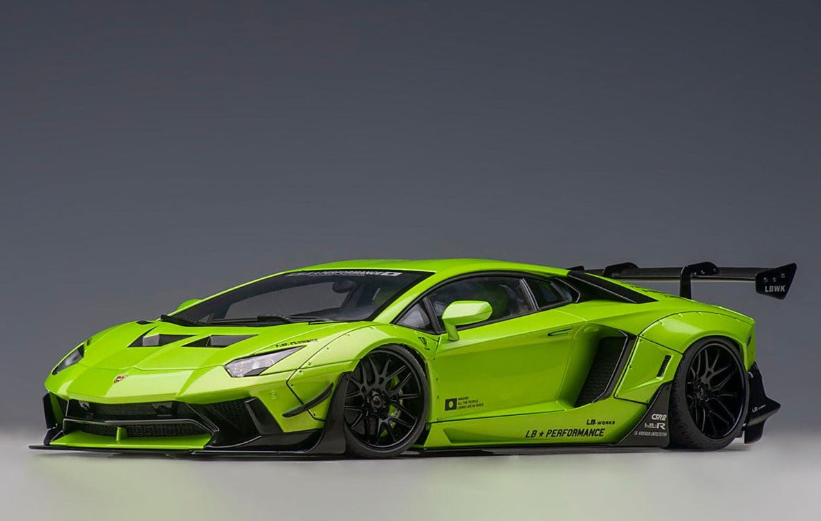 1:18 Lamborghini Aventador Liberty Walk LB-Works -- Pearl Green -- AUT