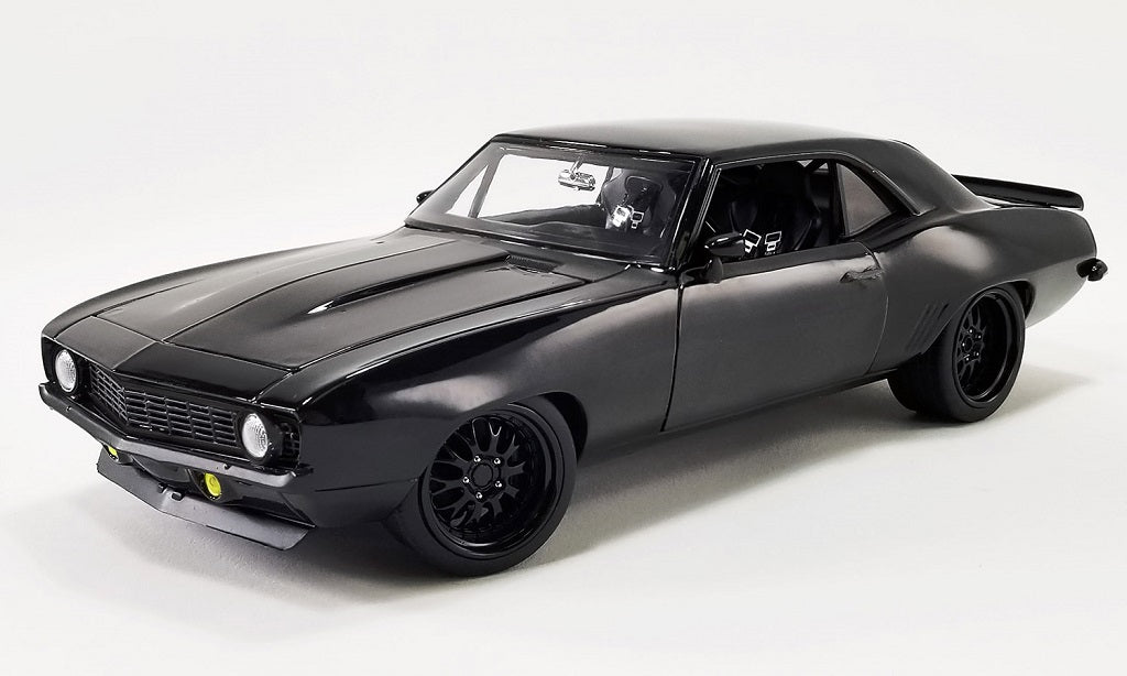 1:18 1969 Chevrolet Camaro Street Fighter -- 