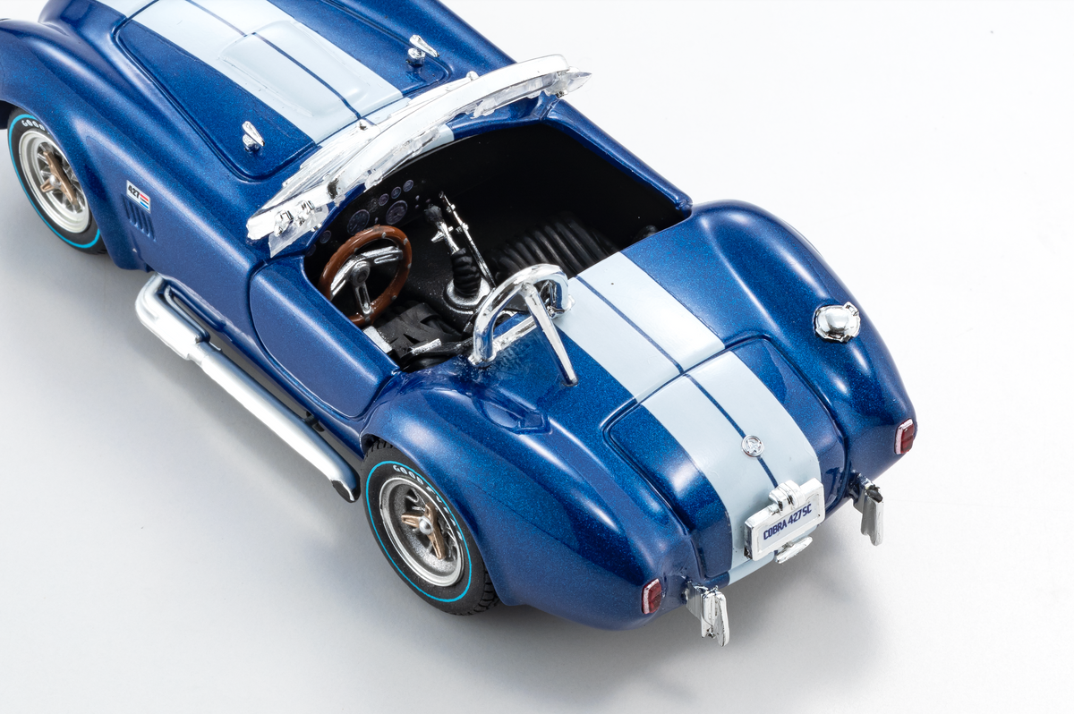 1:43 Shelby Cobra 427 S/C -- Dark Blue/White -- Kyosho