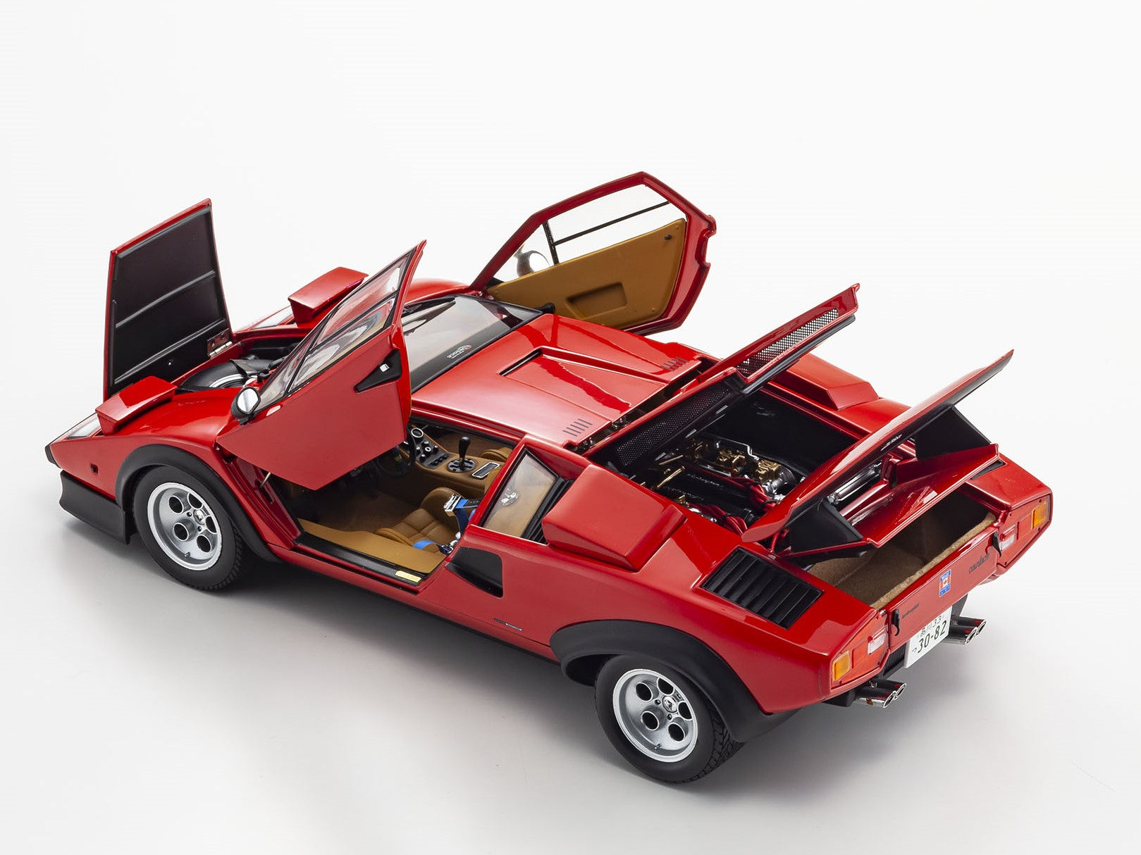 1:18 Lamborghini Countach LP500S Walter Wolf -- Red -- Kyosho