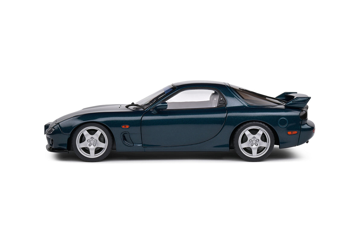 1:18 Mazda RX7 Type RS (FD3RS) 1994 -- Montego Blue Mica -- Solido
