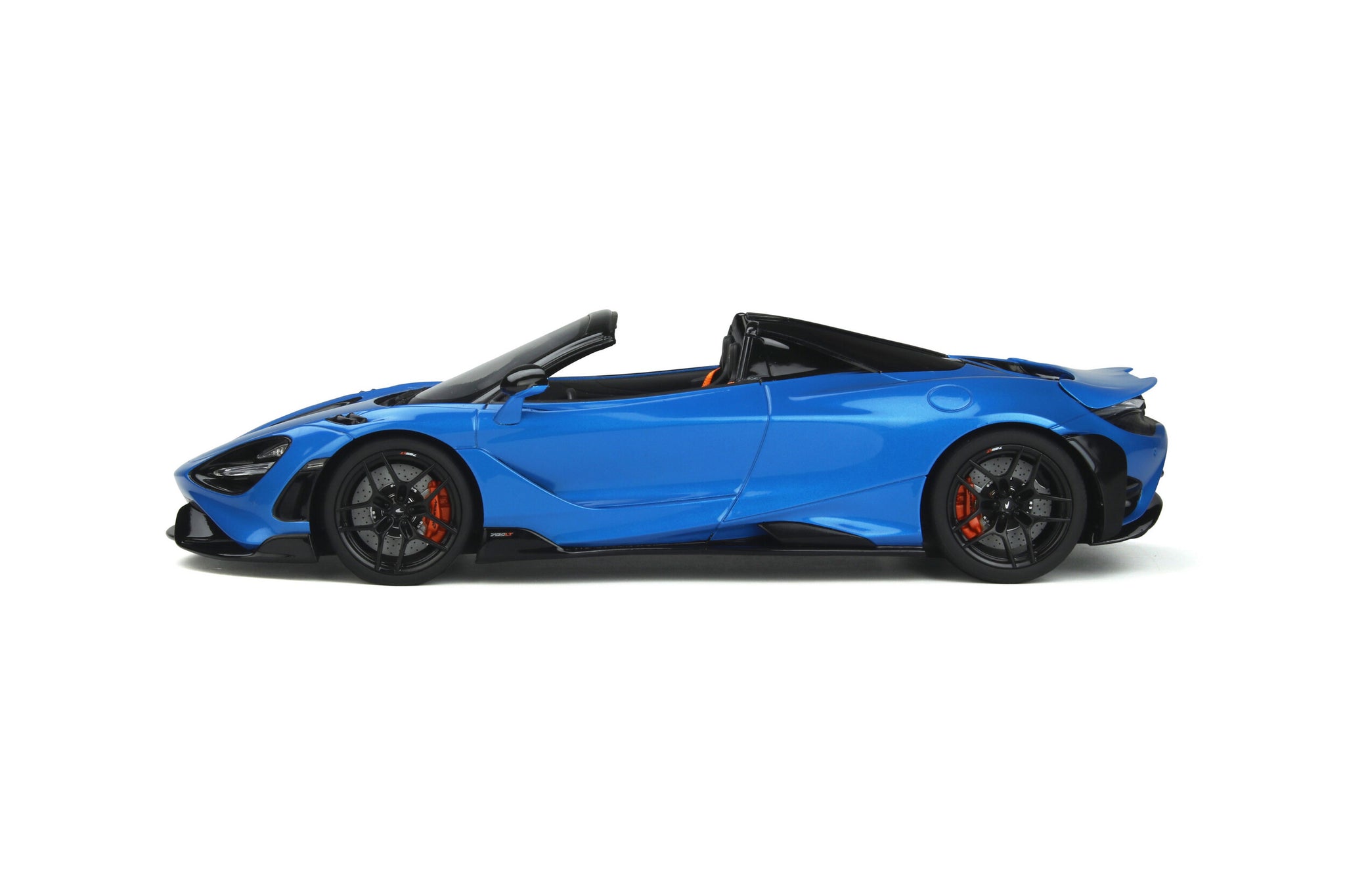 1:18 McLaren 765LT Spider -- Amit Blue -- GT Spirit