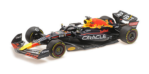 1:18 2022 Max Verstappen -- Italian GP Winner -- Red Bull RB18 -- Minichamps F1