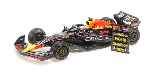1:18 2022 Max Verstappen - Japan/World Championship Winner RB18 - Minichamps F1