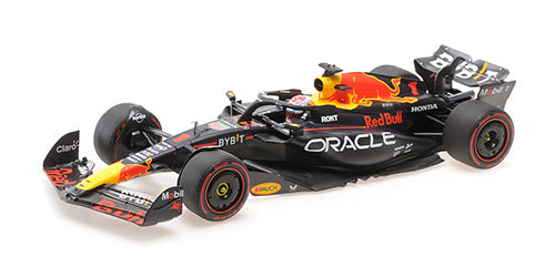 1:18 2023 Max Verstappen -- World Championship Winner -- Red Bull -- Minichamps