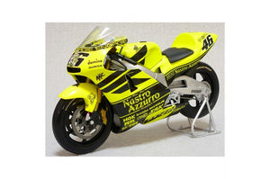 1:12 2001 Valentino Rossi -- #46 Honda NSR500 -- Pre-Season Test -- Mi