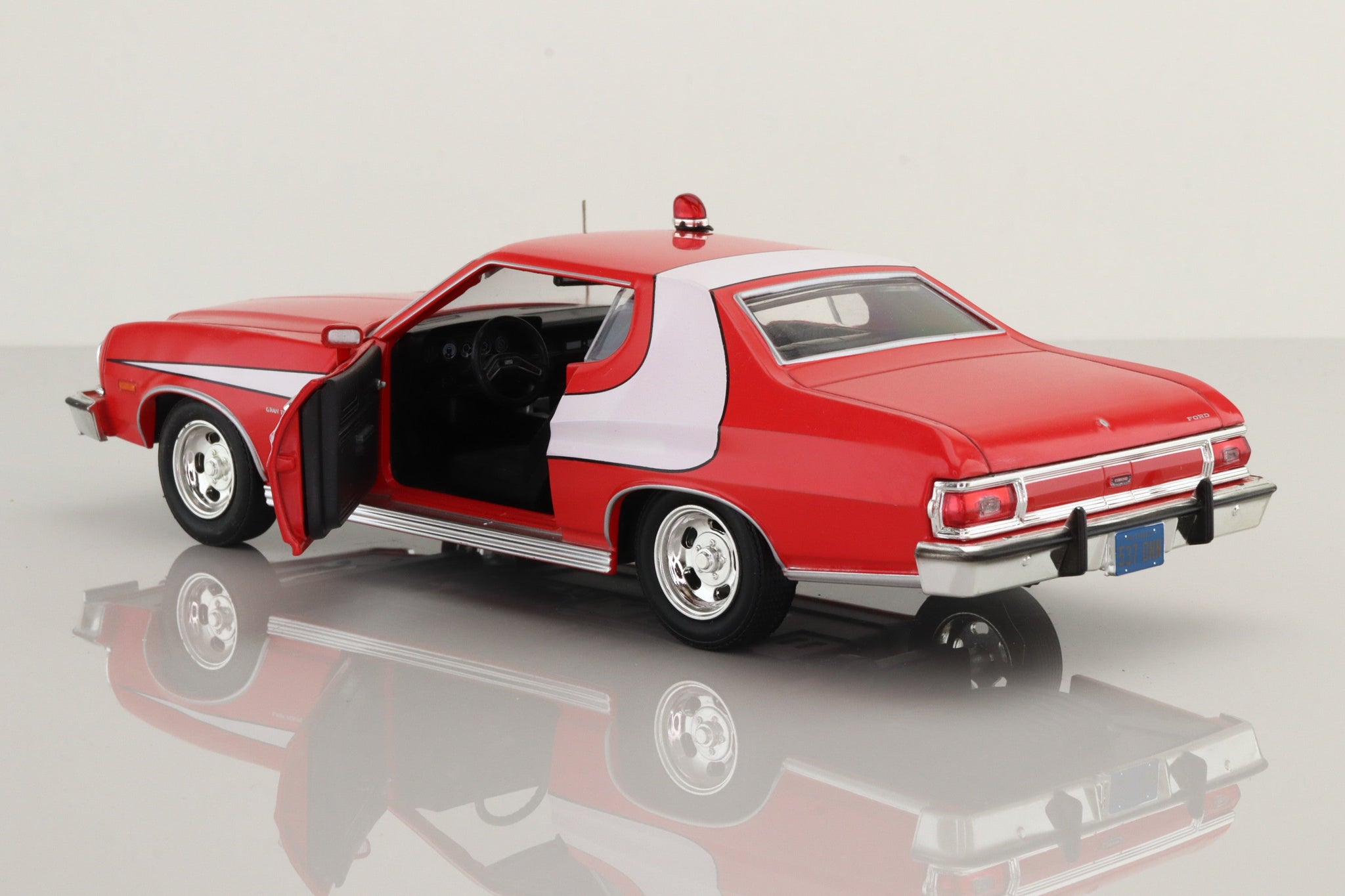 Starsky & Hutch 76 Gran Torino 1:18 store scal