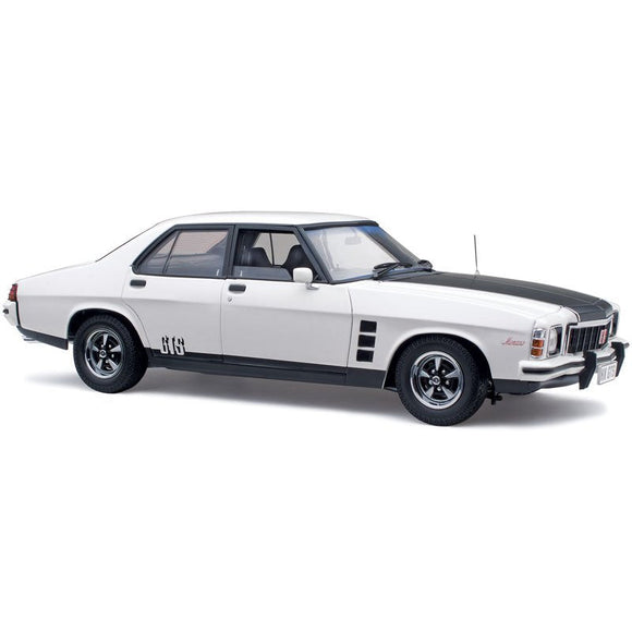 1:18 Holden HX GTS -- Cotillion White -- Classic Carlectables