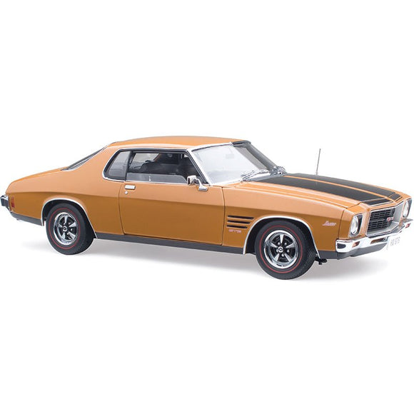 1:18 Holden HQ GTS Monaro -- Russet (Brown) -- Classic Carlectables