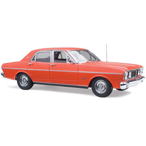 1:18 Ford XT GT Falcon -- Brambles Red -- Classic Carlectables