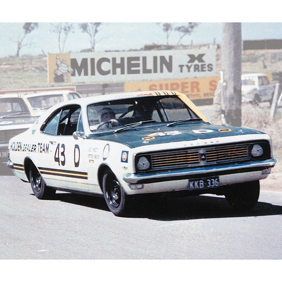 (Pre-Order) 1:18 1969 Bathurst Peter Brock -- #43D Holden HT Monaro GTS -- Classic Carlectables