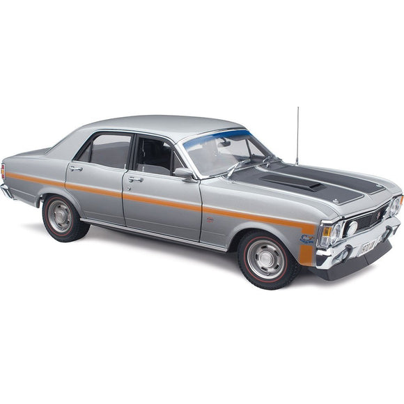 (Pre-Order) 1:18 Ford XW Falcon GT-HO Phase II -- Silver Fox -- Classic Carlectables