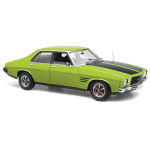 (Pre-Order) 1:18 Holden HQ Monaro GTS Sedan -- Barbados Green -- Classic Carlectables