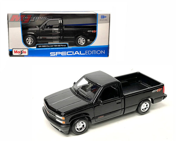 1:24 1993 Chevrolet 454 SS Pick Up Truck -- Black -- Maisto
