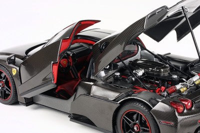 1:18 Ferrari Enzo 2004 -- Carbon Fibre Black -- BBR Models