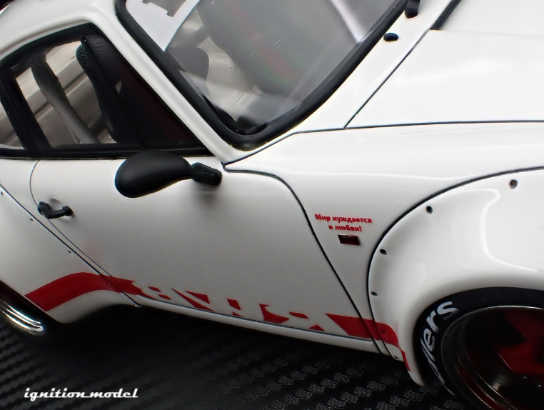 1:18 RWB Backdate (Porsche 911) -- White w/Red Stripe -- Ignition Mode