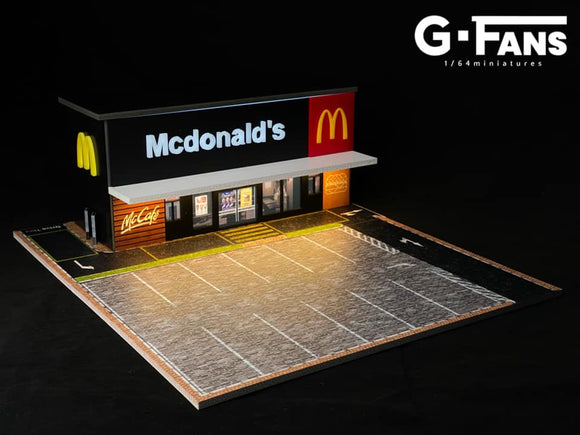 1:64 McDonalds Restaurant Parking Lot Diorama Display with LEDs -- G-Fans 710013