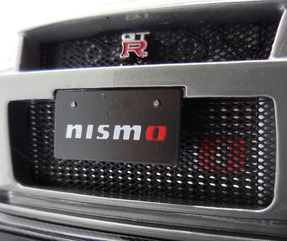 1:18 Nissan R34 Skyline GT-R NISMO Omori Factory CRS -- Grey -- Igniti