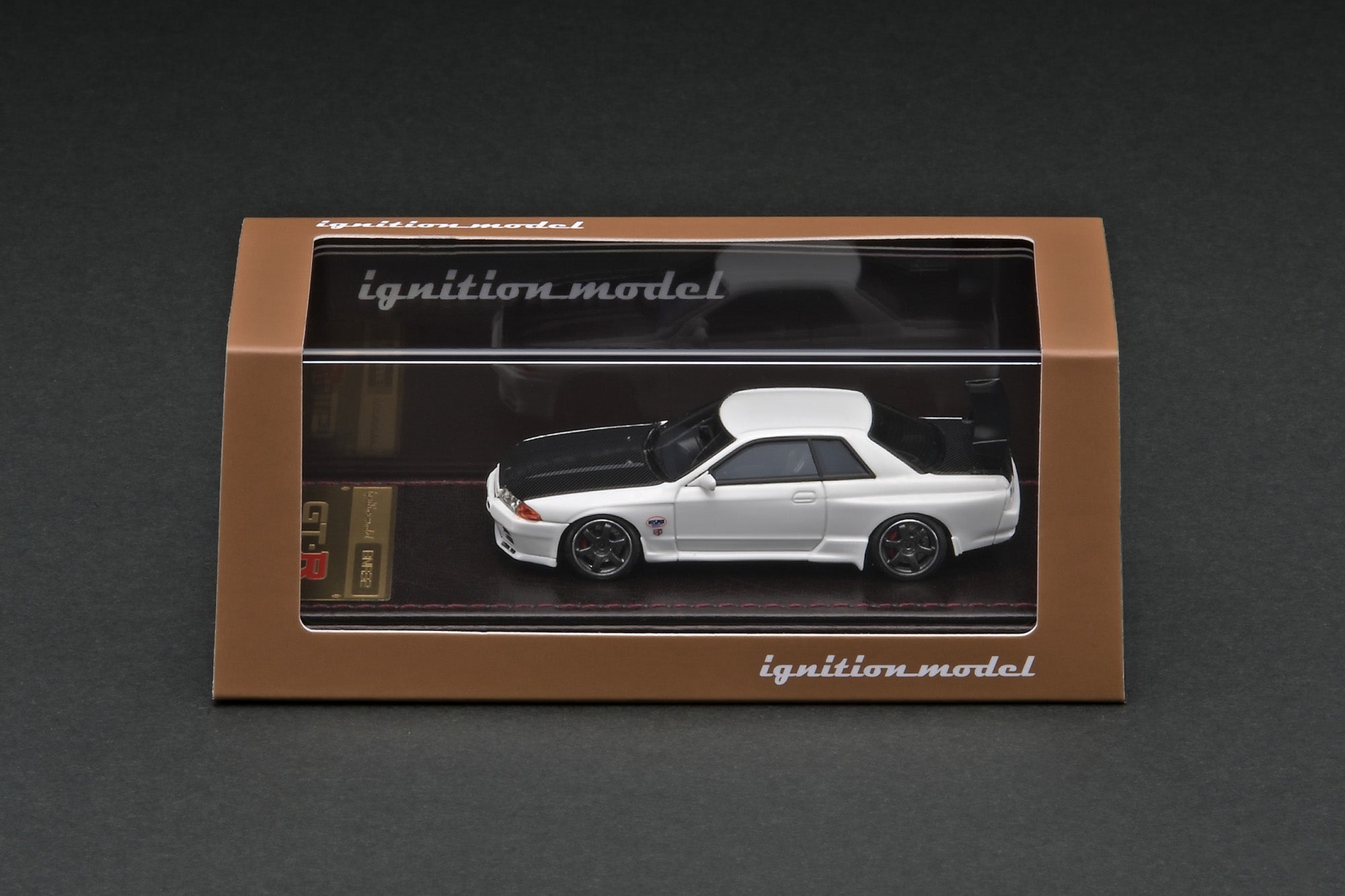 1:64 Nissan Skyline GT-R Nismo R32 -- White -- Ignition Model