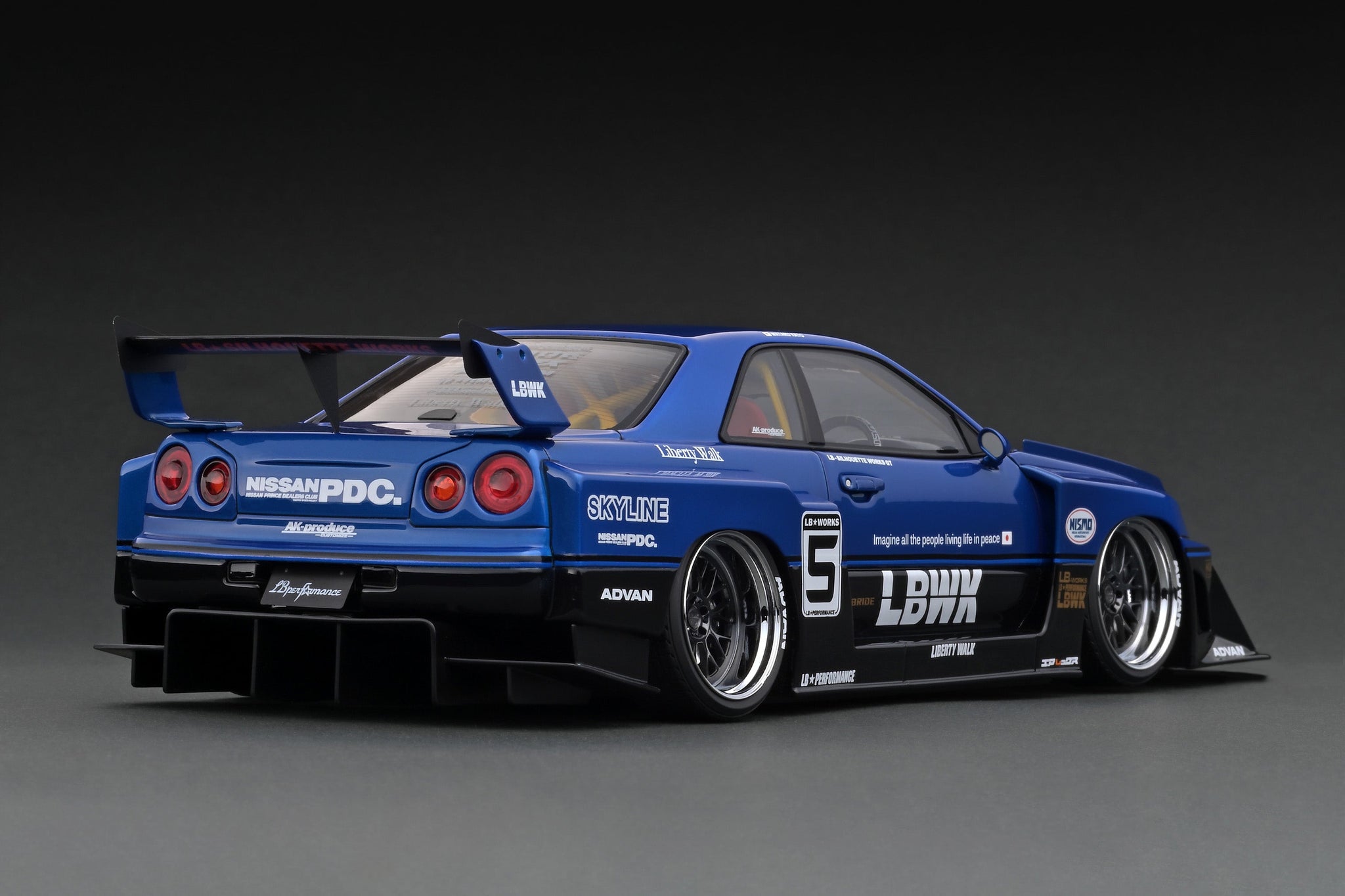 LBWK Nissan Skyline GT-R R34ミニカー 1/18 1/18 Inno Nissan Skyline GT-R GTR R34 LBWK ER34 Super