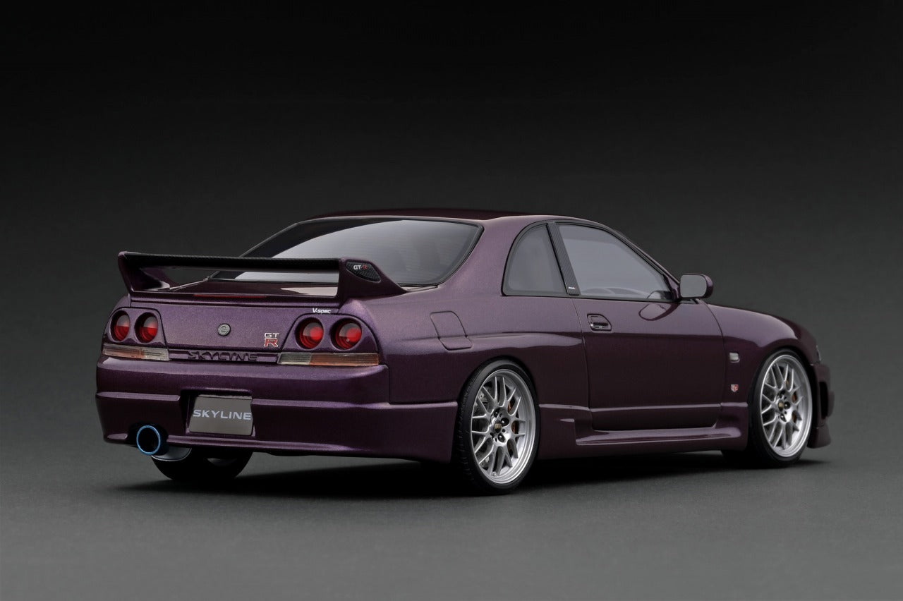 1:18 Nissan Skyline GT-R (BCNR33) -- Midnight Purple -- Ignition Model