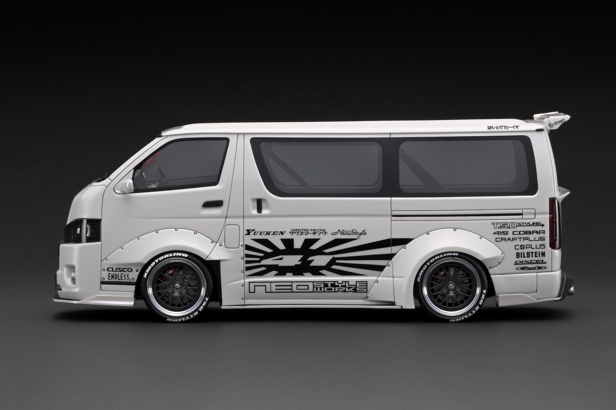 ignition.model 1/18 T・S・D WORKS HIACE 1:18 Toyota Hiace TSD Works -- Pearl White -- Ignition Model