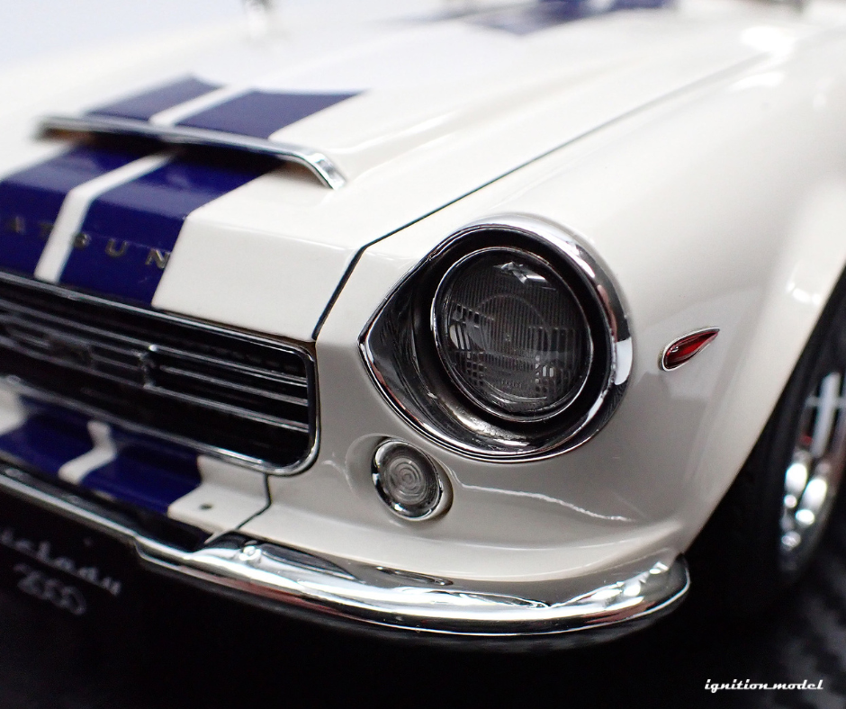 1:18 Datsun Fairlady 2000 (SR311) -- White/Blue -- Ignition Model IG27