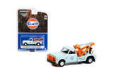 1:64 1969 Chevrolet C-30 Dually Wrecker Tow Truck -- Gulf Oil -- Greenlight