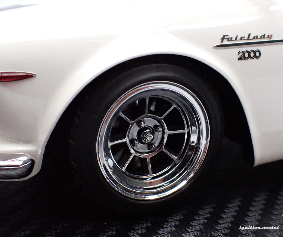 1/18ignition.model /Datsun　fairlady 2000 51x5qkNAzXL._AC_UF350,