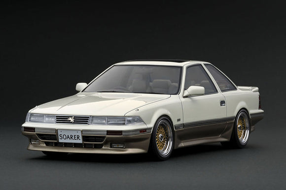 1:18 Toyota Soarer (Z20) 3.0GT-Limited -- White/Gold -- Ignition Model IG3479