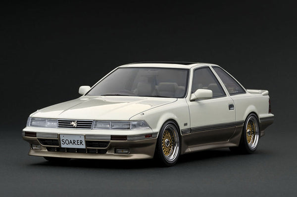 1:18 Toyota Soarer (Z20) 3.0GT-Limited -- White/Gold -- Ignition Model