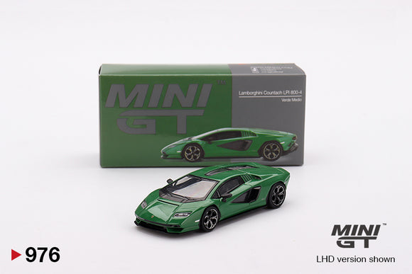 1:64 Lamborghini Countach LPI 800-4 -- Verde Medio (Green) -- Mini GT MGT00976
