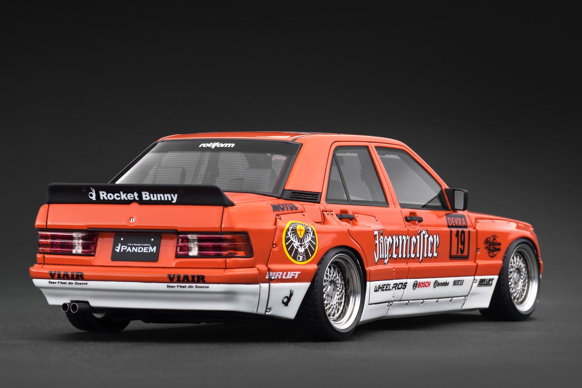 1:18 Mercedes-Benz W201 190E PANDEM -- #19 Jagermeister -- Ignition Mo