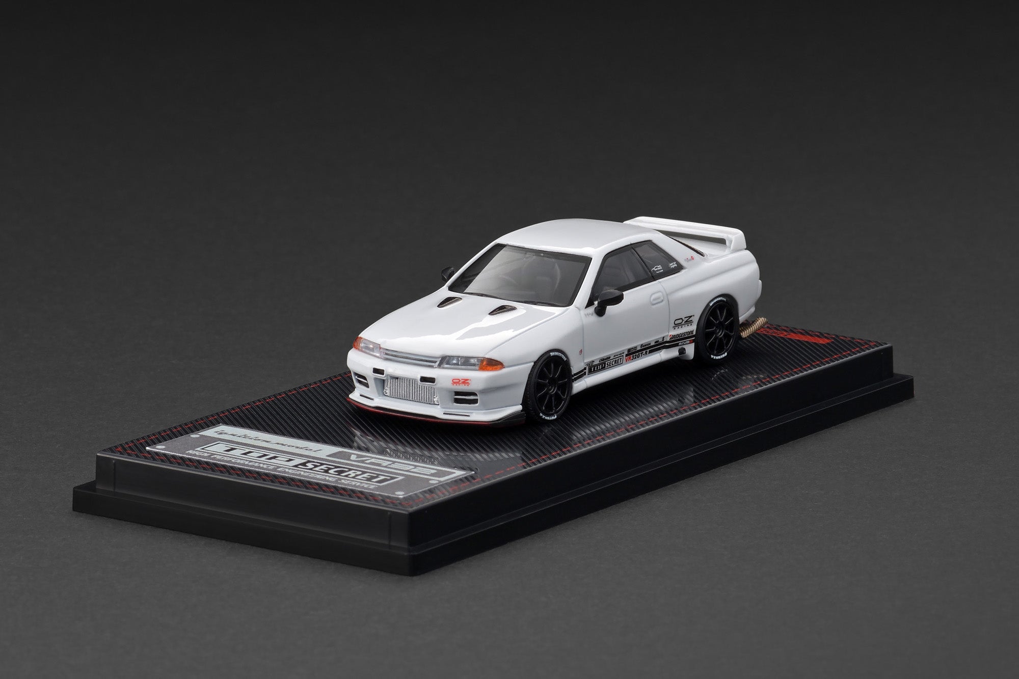 Pre-Order) 1:64 Nissan Skyline R32 GT-R TOP SECRET -- White -- Igniti