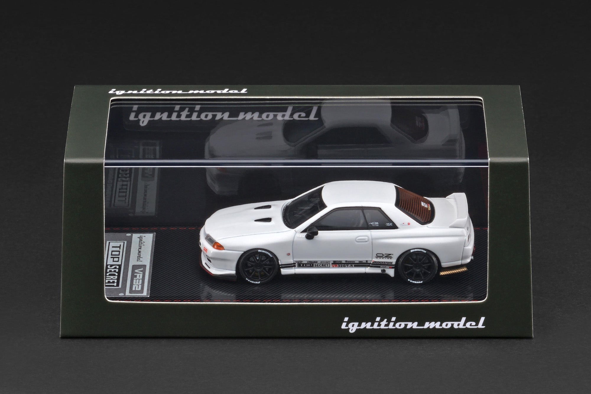 Pre-Order) 1:64 Nissan Skyline R32 GT-R TOP SECRET -- White -- Igniti