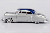 1:24 1950 Chevrolet Bel Air Lowrider -- Silver / Blue Top -- MotorMax Get Low